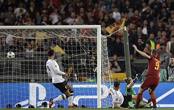 Dzeko thắp lên hi vọng cho Roma