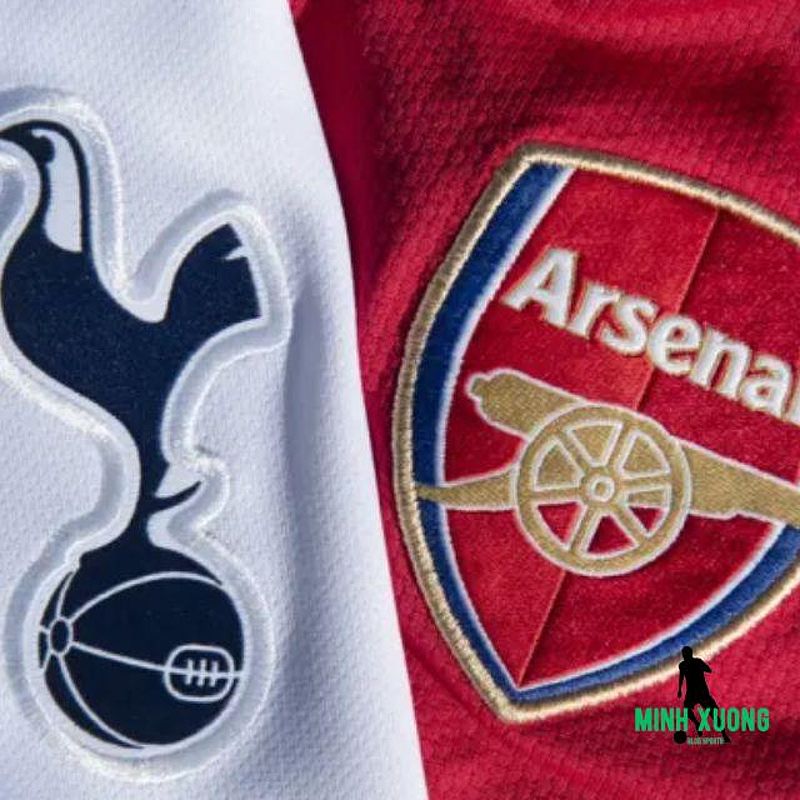 Hình ảnh mô tả lịch sử đối đầu giữa Arsenal và Tottenham, hai đội bóng hàng đầu của Bắc London.