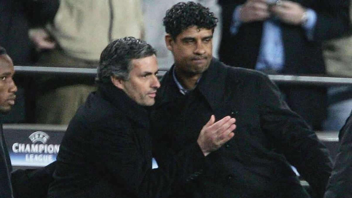 Mourinho và Rijkaard trong cuộc đối đầu